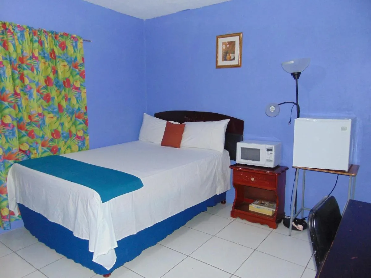 Tropical Manor Inn - Kingston Jamaika