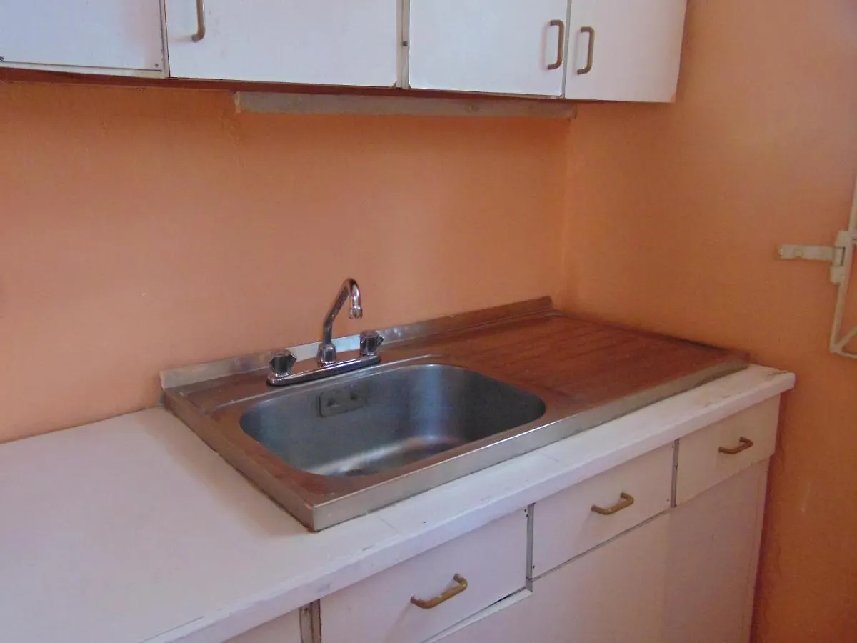 ** Hotel Tropical Manor Inn - Kingston Jamaika